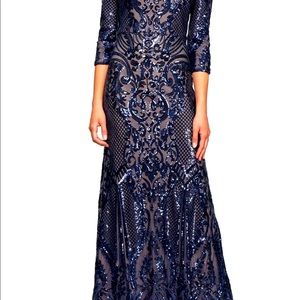 Alex Evenings- Long Fit & Flare Sequin Gown with V-Back and 3/4 Sleeves